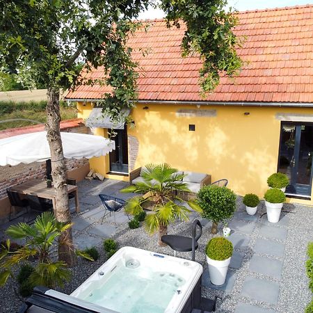 Gites Briffaut Saint-Hilaire-Fontaine Экстерьер фото